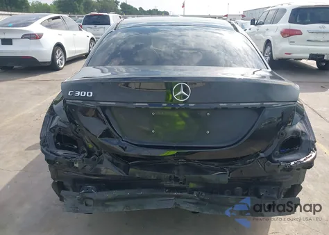 2018 Mercedes-Benz C 300 из США, поврежденный, VIN WDDWF4JB9JR347779